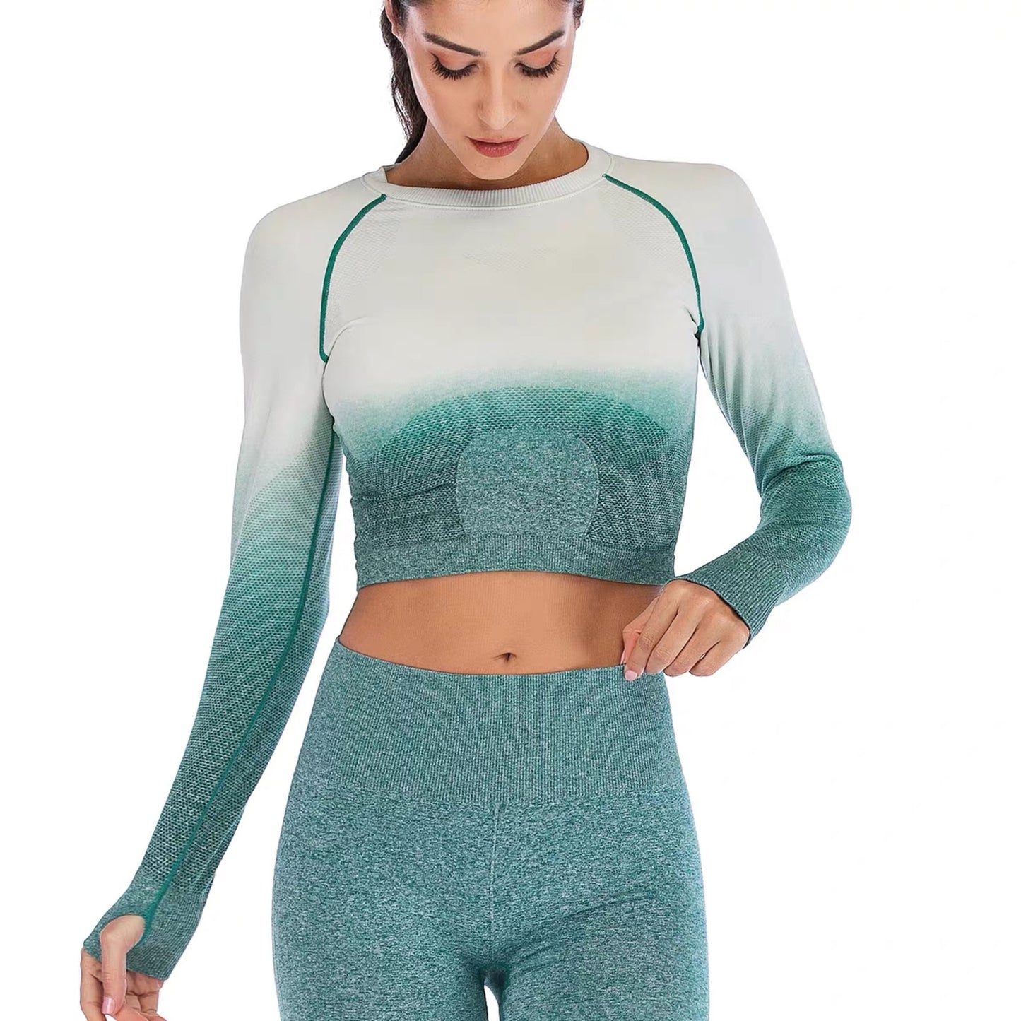 Women’s Gradient Crop Top Sportswear Set – Stylish Navel-Baring Activewear