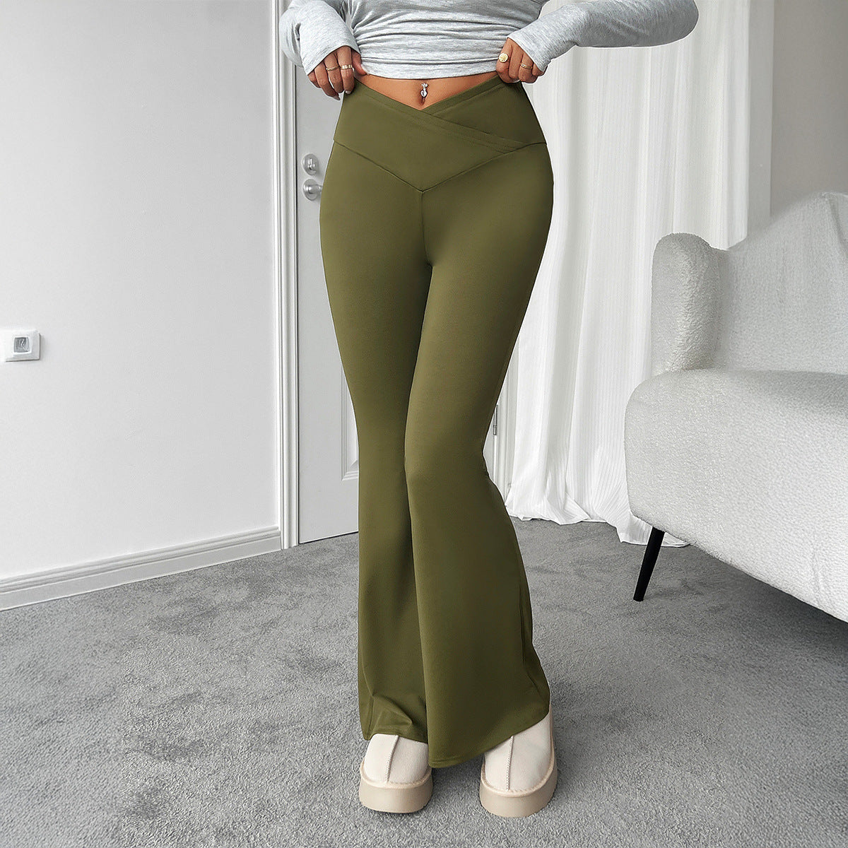 Women’s Slim-Fit Peach Hip Yoga Trousers – Belly Control Micro-Stretch Activewear