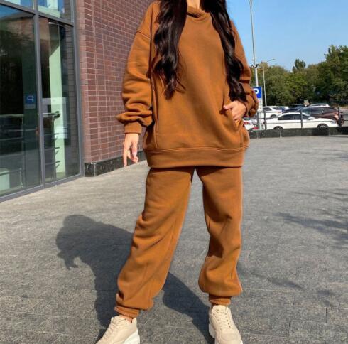Women’s 2-Piece Sportswear Set – Workout Tracksuit with Jacket and Leggings for Gym or Casual Wear