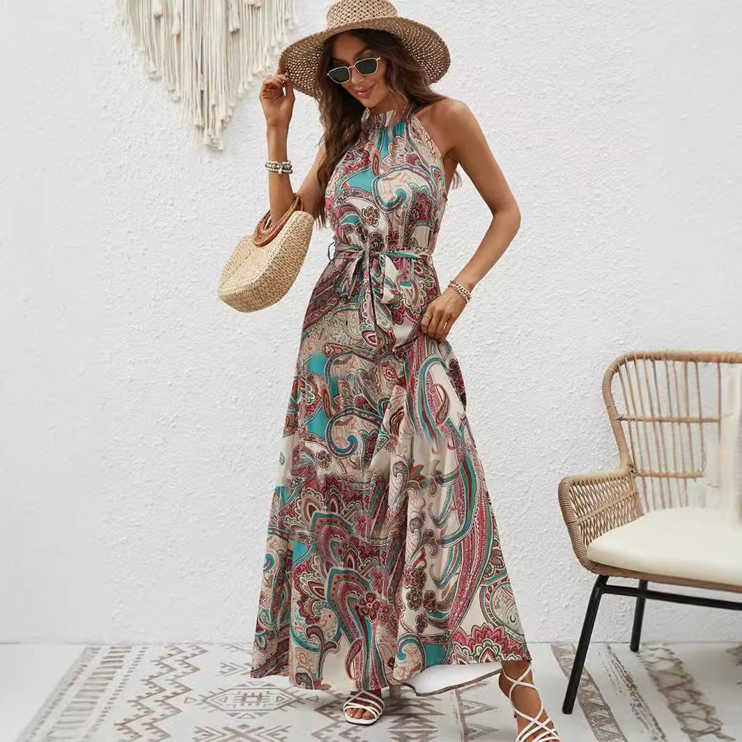 Women’s Bohemian Retro Halter Dress – Stylish Summer Festival Outfit