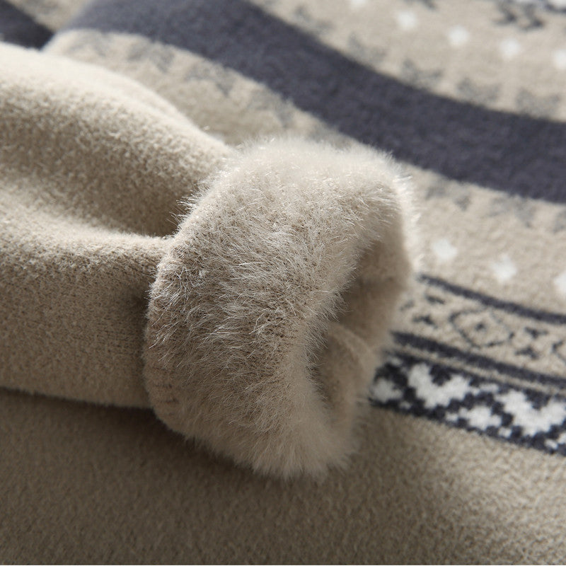 Men’s Mock Neck Velvet Knit Sweater – Warm Minimalist Pullover for Autumn & Winter 2025