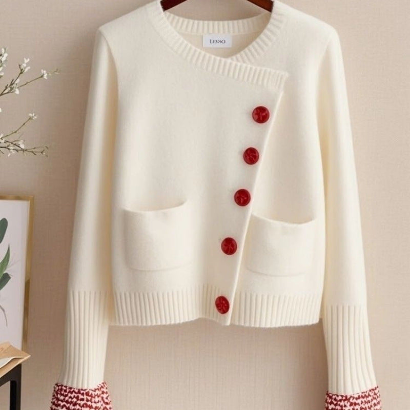 Women’s White Sweater Coat – Stylish Outerwear with Diagonal Buckle & Modern Design
